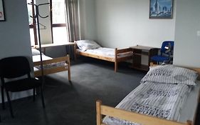 Hostel Sunrise Przy Dw. Zachodnim
